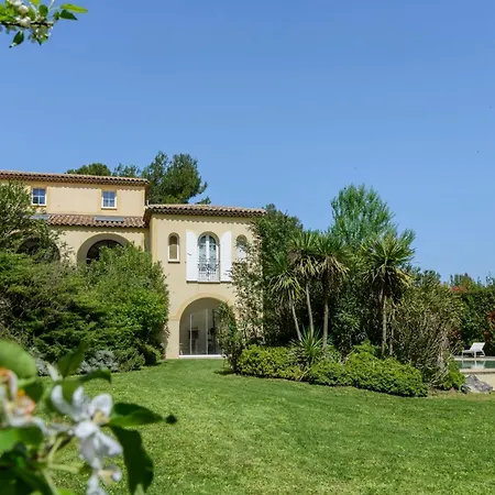 Clara Luxery House On Pont Royal Golf * Mallemort