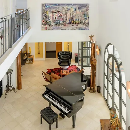 Clara Luxery House On Pont Royal Golf Villa Mallemort