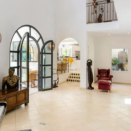 Clara Luxery House On Pont Royal Golf Mallemort